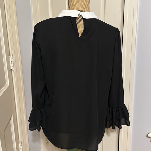 Elle Blouse - Picture 6 of 8